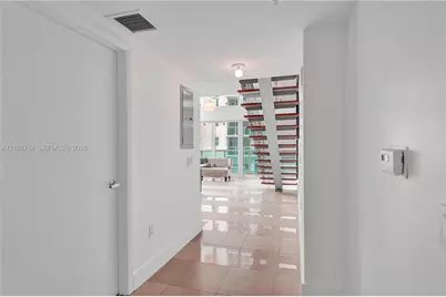 41 SE 5th St #317, Miami, FL 33131 - Photo 8
