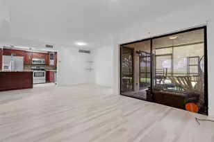 20310 NE 3rd Ct, Miami, FL 33179 - Photo 4