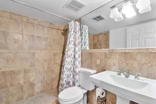 20310 NE 3rd Ct, Miami, FL 33179 - Photo 22