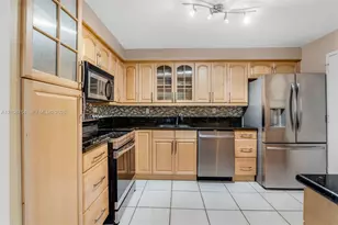 2750 NE 183rd St, Aventura, FL 33160 - Photo 10