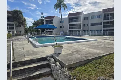 140 Lakeview Dr #111, Weston, FL 33326 - Photo 26
