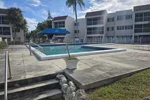 140 Lakeview Dr, Weston, FL 33326 - Photo 26