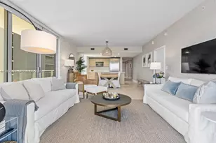 16385 Biscayne Blvd, North Miami Beach, FL 33160 - Photo 4