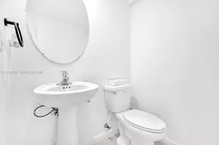 20308 NW 6th Pl, Miami Gardens, FL 33169 - Photo 12