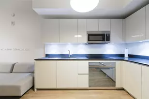 1010 Brickell Ave, Miami, FL 33131 - Photo 12