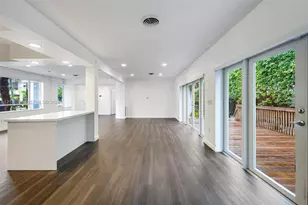 9520 E Broadview Dr, Bay Harbor Islands, FL 33154 - Photo 4