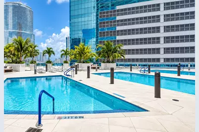 200 Biscayne Boulevard Way #3306, Miami, FL 33131 - Photo 10