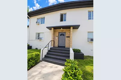 8300 Crespi Blvd #3, Miami Beach, FL 33141 - Photo 1