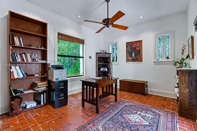 811 Navarre Ave, Coral Gables, FL 33134 - Photo 16