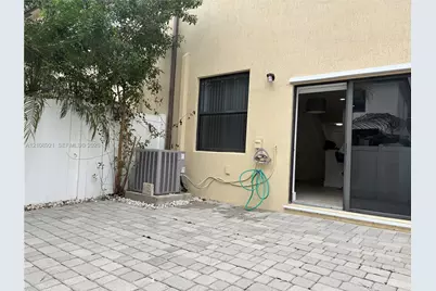 8861 W 35th Ave, Hialeah, FL 33018 - Photo 28