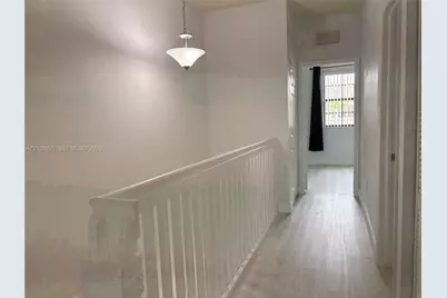 8861 W 35th Ave, Hialeah, FL 33018 - Photo 20