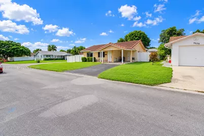 7607 NW 66th Ter, Tamarac, FL 33321 - Photo 38