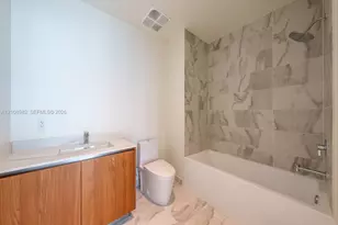 1400 Biscayne Blvd, Miami, FL 33132 - Photo 6