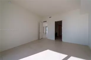 1400 Biscayne Blvd, Miami, FL 33132 - Photo 8