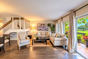 545 W Park Dr, Miami, FL 33172 - Photo 2