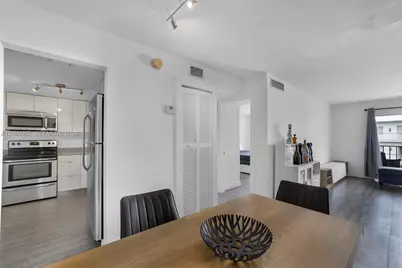 1580 West Ave #504, Miami Beach, FL 33139 - Photo 8