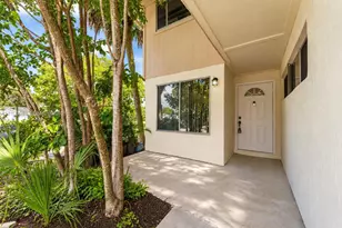 8208 NW 9th Ct, Plantation, FL 33324 - Photo 4