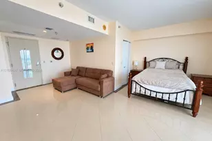 185 SW 7th St, Miami, FL 33130 - Photo 4