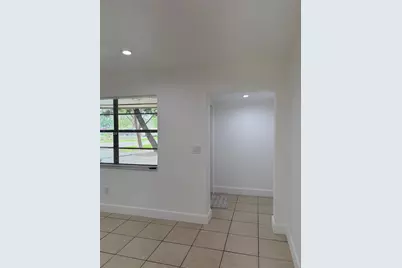 1610 NE 9th St #1, Homestead, FL 33033 - Photo 8