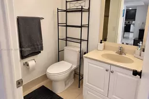 3285 Foxcroft Rd, Miramar, FL 33025 - Photo 12