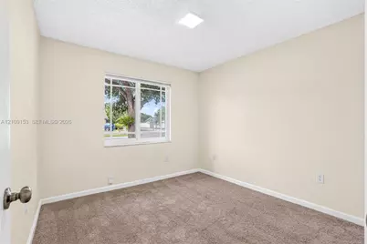 8500 NW 3rd St, Pembroke Pines, FL 33024 - Photo 20