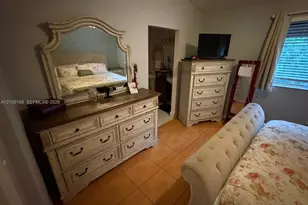 1090 SE 12th Ter, Homestead, FL 33035 - Photo 10