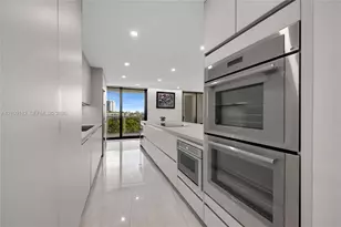 9 Island Ave, Miami Beach, FL 33139 - Photo 14