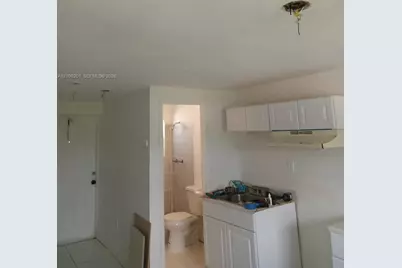5018 Pembroke Rd, West Park, FL 33021 - Photo 8