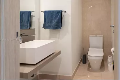 1000 Brickell Plz #1806, Miami, FL 33131 - Photo 28
