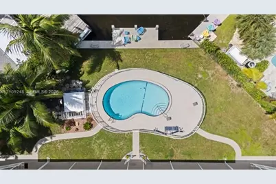 2815 NE 33rd Ave #205, Fort Lauderdale, FL 33308 - Photo 2