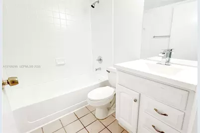 9491 S Palm Cir S #103, Pembroke Pines, FL 33025 - Photo 14
