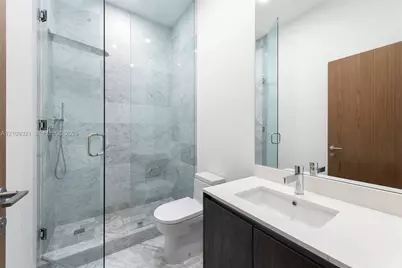480 NE 31st St #PH5204, Miami, FL 33137 - Photo 30