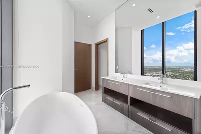 480 NE 31st St #PH5204, Miami, FL 33137 - Photo 44