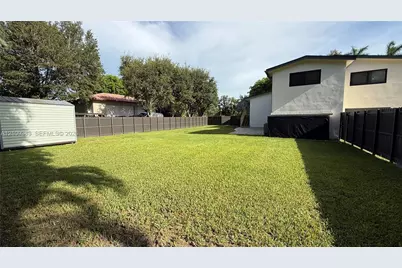 10751 SW 48th St, Davie, FL 33328 - Photo 22