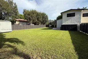 10751 SW 48th St, Davie, FL 33328 - Photo 22