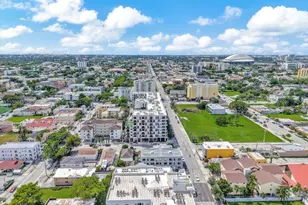 676 SW 1st St, Miami, FL 33130 - Photo 8
