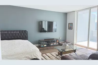 244 Biscayne Blvd #2807, Miami, FL 33132 - Photo 2