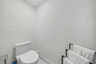 400 Sunny Isles Blvd, Sunny Isles Beach, FL 33160 - Photo 42