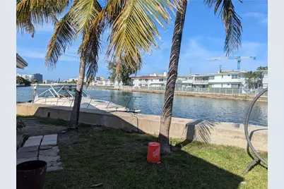 7751 Hawthorne Ave, Miami Beach, FL 33141 - Photo 2