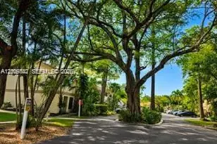 3082 S Oakland Forest Dr, Oakland Park, FL 33309 - Photo 1