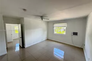 548 NW 30th St, Miami, FL 33127 - Photo 2