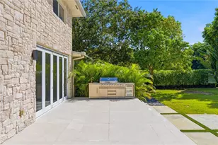 864 NE 91st Terrace, Miami Shores, FL 33138 - Photo 8