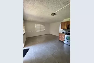 95 NE 41st St #I129, Oakland Park, FL 33334 - Photo 2