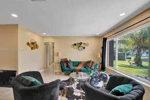 231 SW 64th Way, Pembroke Pines, FL 33023 - Photo 16