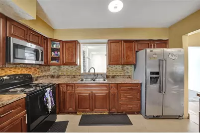 231 SW 64th Way, Pembroke Pines, FL 33023 - Photo 26