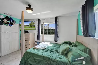 231 SW 64th Way, Pembroke Pines, FL 33023 - Photo 22