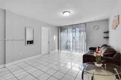 10000 NW 80th Ct #2247, Hialeah Gardens, FL 33016 - Photo 10