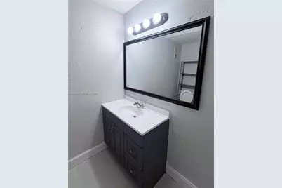 10000 NW 80th Ct #2247, Hialeah Gardens, FL 33016 - Photo 20