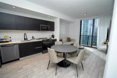 398 NE 5th St #1617, Miami, FL 33132 - Photo 6