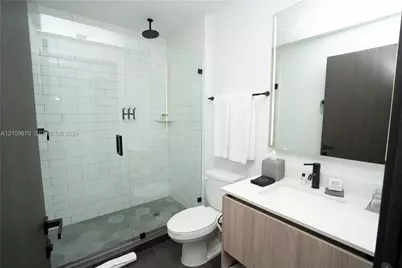 398 NE 5th St #1617, Miami, FL 33132 - Photo 18